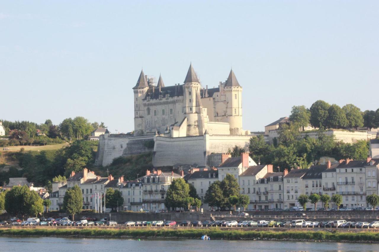 La Maison Rouge Chinon Exterior photo